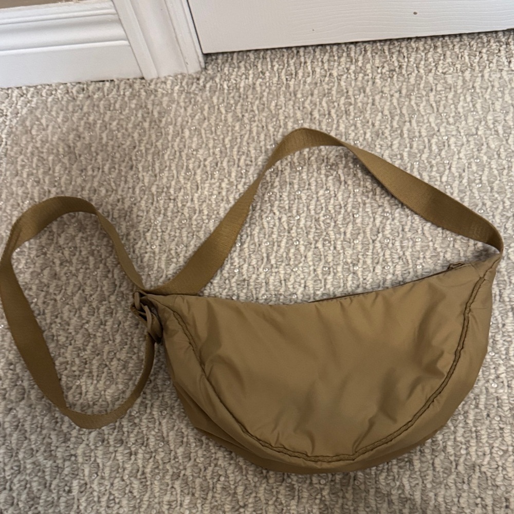 Uniqlo Beige Shoulder Bag